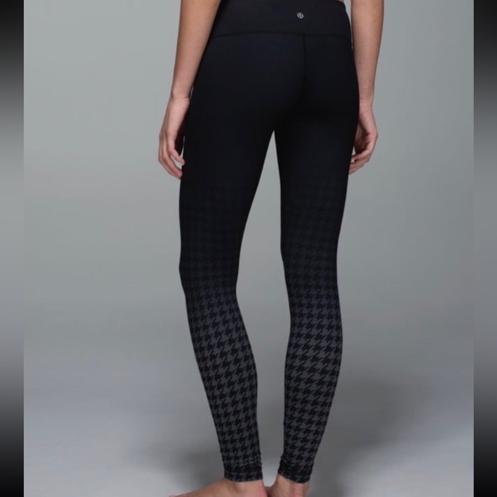 Lululemon Houndstooth Leggings